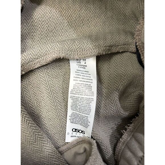 ASOS DESIGN sethigh waisted sweat short with deep waist band Size 2 - Picture 4 of 5